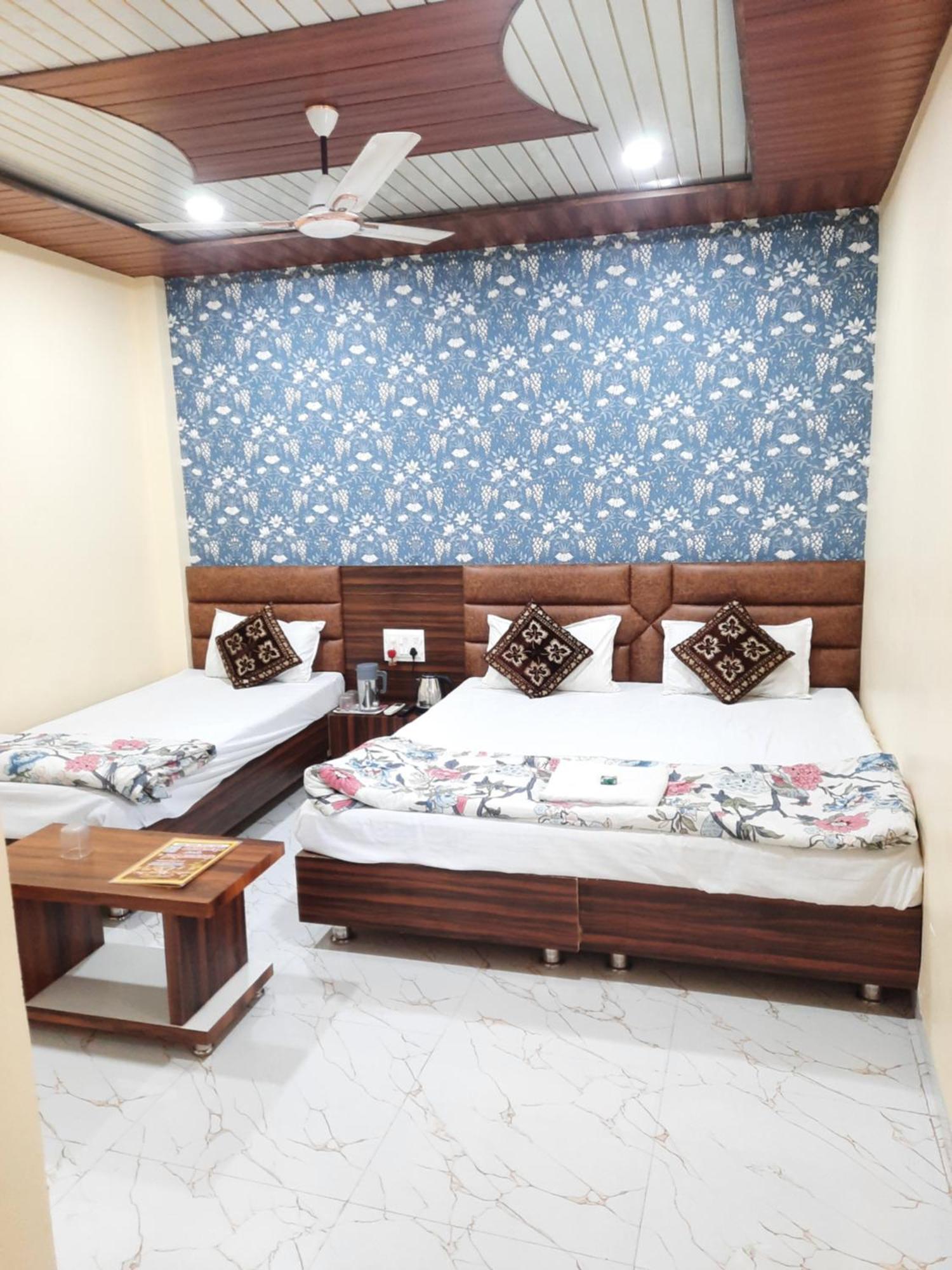 Hotel Ganga Sagar ウッジャイン エクステリア 写真